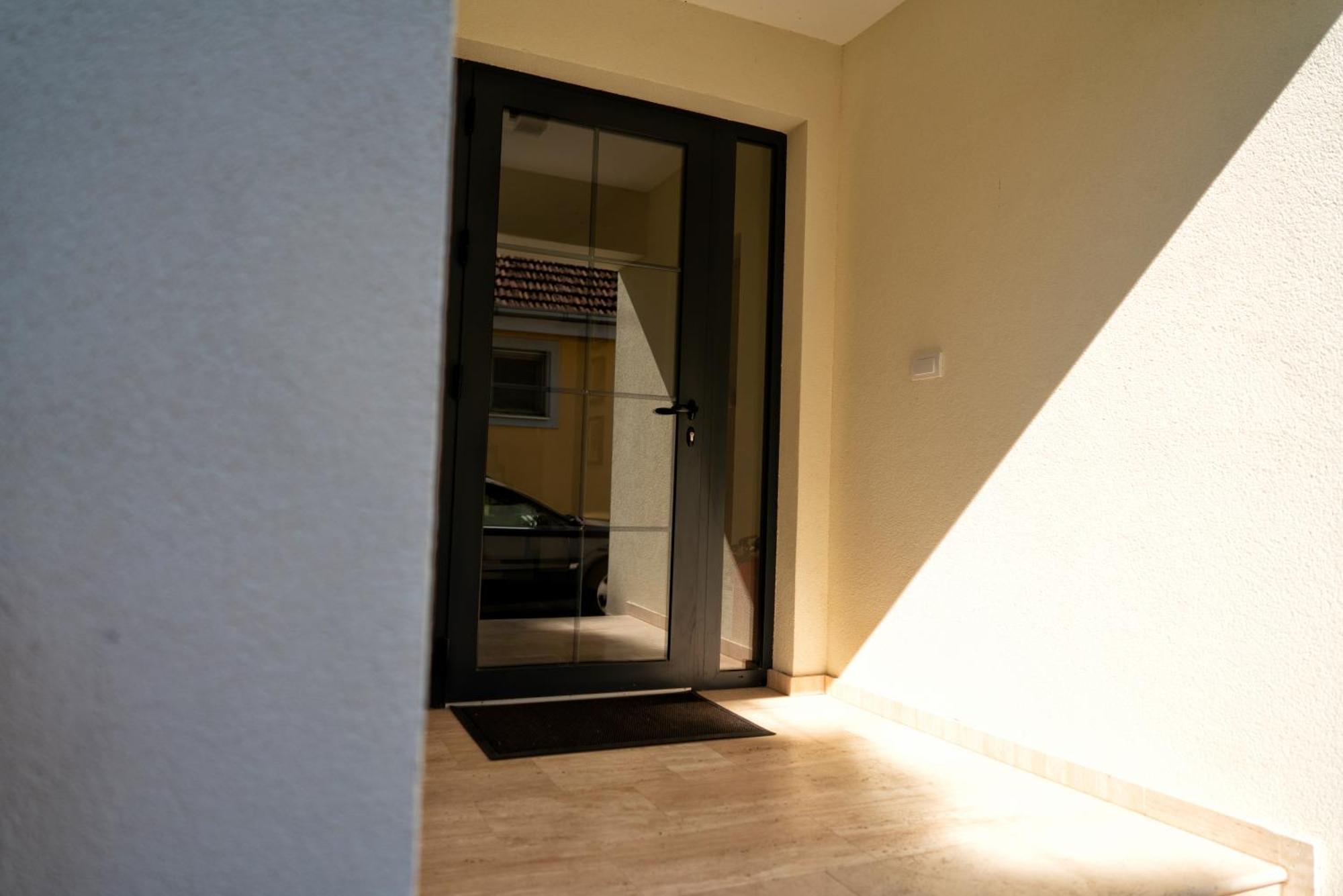 La Roue Hotel Versec Kültér fotó