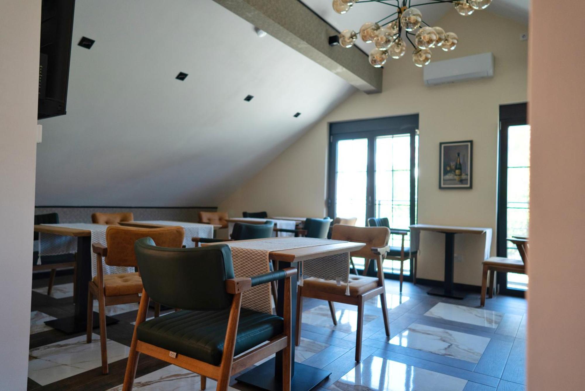 La Roue Hotel Versec Kültér fotó
