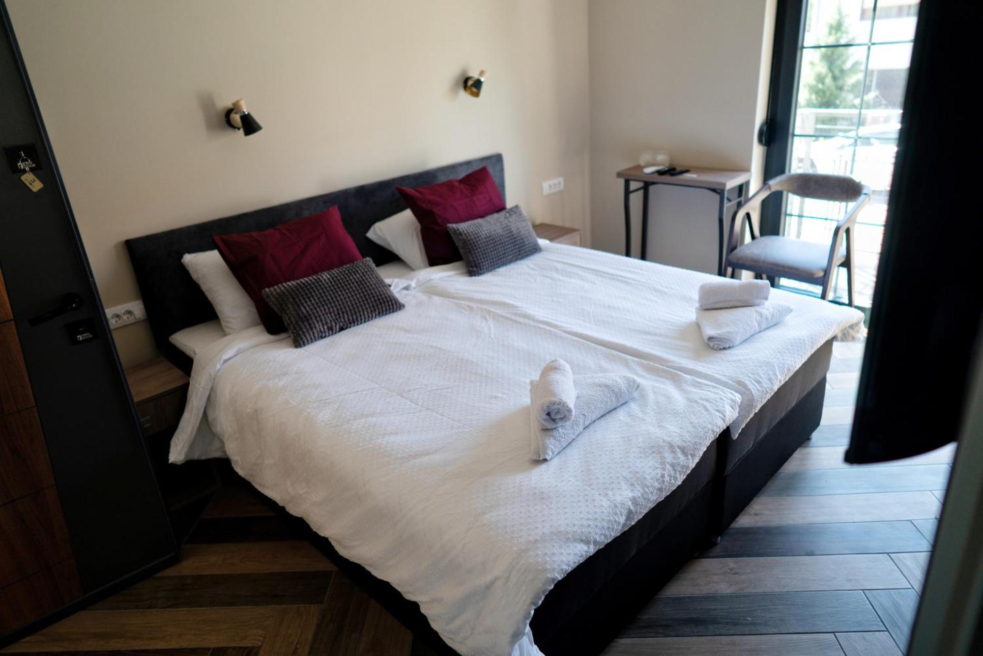 La Roue Hotel Versec Kültér fotó